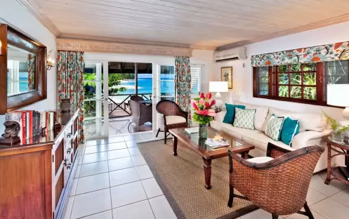 One Bedroom Suite Living Room_1439